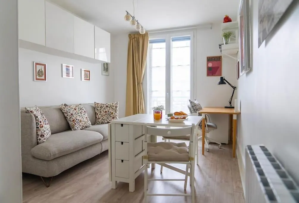 Apartment Cozy Studio Batignolles 2p